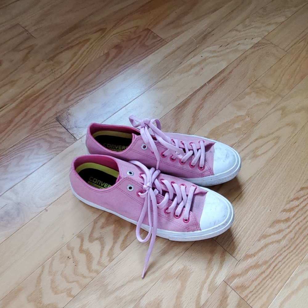 Pink Chuck Taylor Converse
